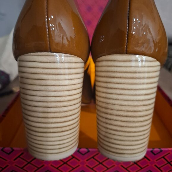 TORY BURCH Tan Patent Leather Block Banana Heels Size 8.5 - Picture 5 of 8